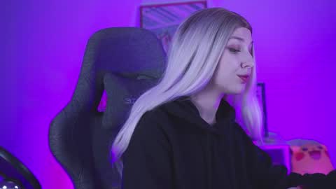 cap and Lana  online show from 21, 12, 2024