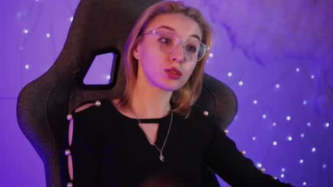 cap and Lana  online show from 27, 2, 2025