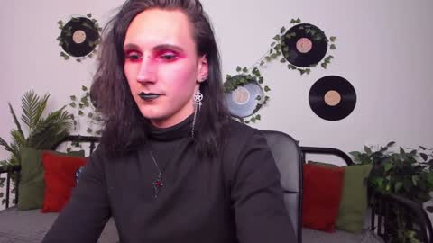 Honey Ill be waiting for you Tue Wed Thu Fri Sat Sun 10am-5pm online show from 19, 1, 2025