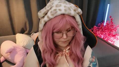 - online show from 20, 2, 2026