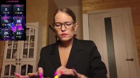 Lady online show from 16, 9, 2025