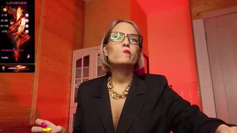 Lady online show from 17, 12, 2025