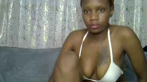 fine_queen12 online show from 15, 4, 2026