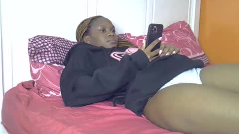 fine_queen12 online show from 15, 4, 2026