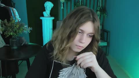 fiora online show from 13, 12, 2024