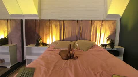 Fiorela online show from 15, 4, 2026