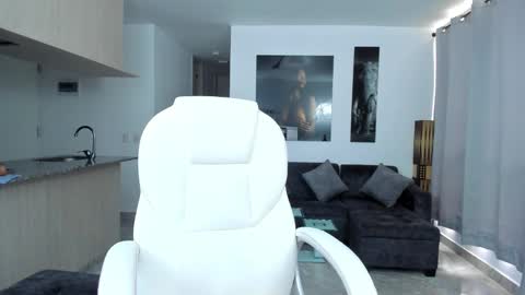 fiore   online show from 30, 1, 2025