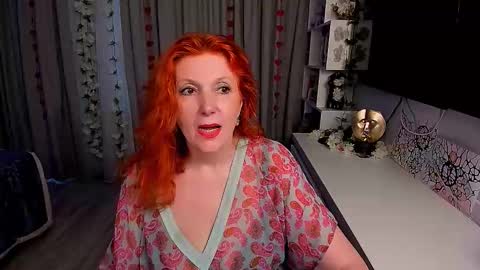 Snapshot of fire_foxone chatting on 19, 9, 2025 FireFox online show from 19, 9, 2025