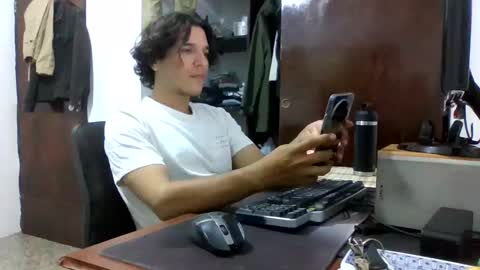 Snapshot of firefeelings chatting on 6, 1, 2025 Ricardo online show from 6, 1, 2025