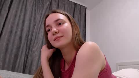 Snapshot of fireflies_fly_ chatting on 2, 11, 2025 fireflies_fly_ online show from 2, 11, 2025