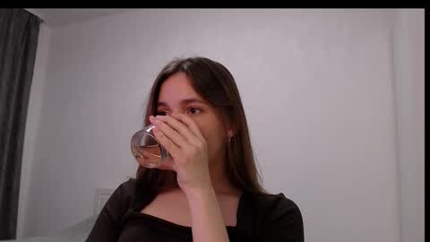 Snapshot of fireflies_fly_ chatting on 11, 11, 2025 fireflies_fly_ online show from 11, 11, 2025