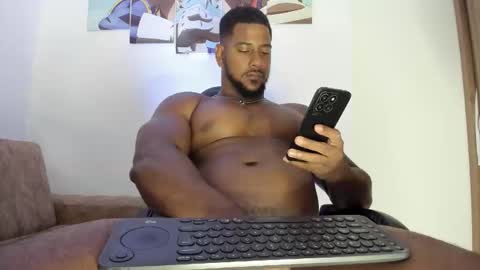 Snapshot of fit_fray chatting on 6, 5, 2026 FRAIDER online show from 6, 5, 2026
