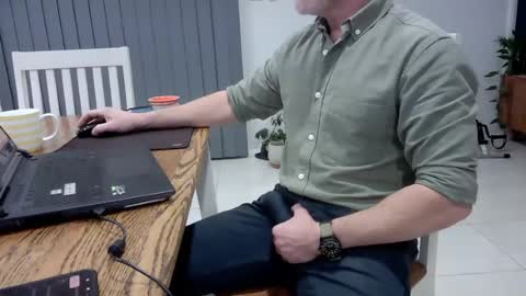 fit_worker online show from 18, 6, 2026