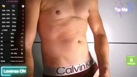 fitguy_84 online show from 11, 5, 2026