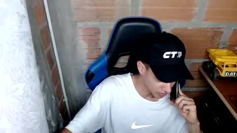  FLACO  online show from 4, 1, 2025