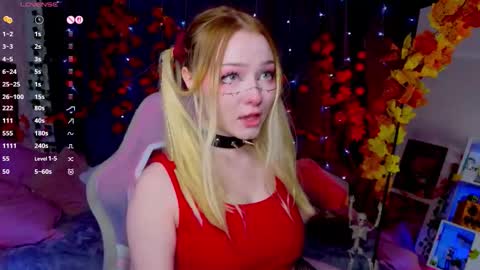 Snapshot of flaircorell chatting on 19, 10, 2025 Sophie online show from 19, 10, 2025