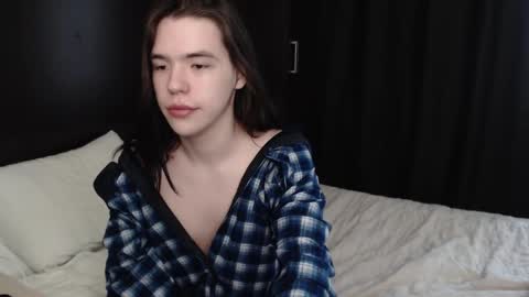 Snapshot of flammmm chatting on 22, 2, 2025 Robin online show from 22, 2, 2025