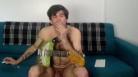 Flannel Dong online show from 16, 12, 2025