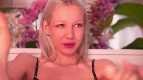 Snapshot of flexylover_ chatting on 28, 11, 2025 Im nude naked fuck lovense online show from 28, 11, 2025