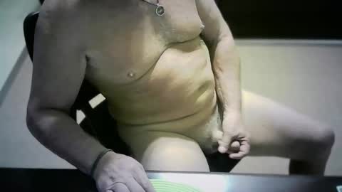 Snapshot of flfireguy65 chatting on 7, 4, 2026 flfireguy65 online show from 7, 4, 2026