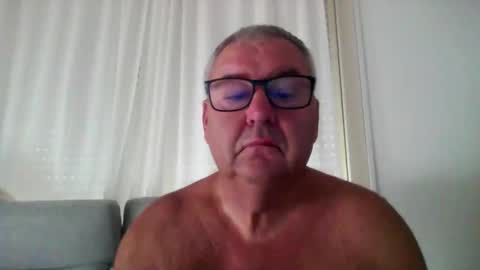 flo221222 online show from 2, 2, 2026