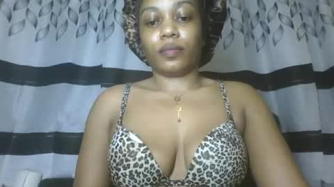 Snapshot of flora_fantasy chatting on 18, 7, 2026 fantasy online show from 18, 7, 2026