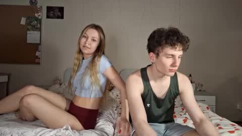 Flora and Sam online show from 15, 2, 2026