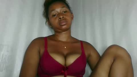 florencia011 online show from 4, 12, 2025