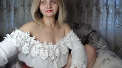 Snapshot of floretdiana chatting on 19, 12, 2024 floretdiana online show from 19, 12, 2024