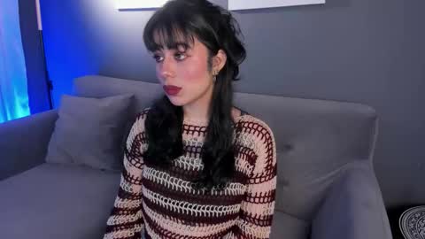 Snapshot of flower_smith_ chatting on 24, 11, 2025 Its a pleasure to meet you. Im Flower. Help me reach 1k. Follow me. online show from 24, 11, 2025