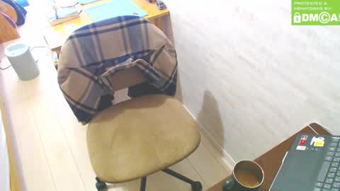 flowerbox online show from 1, 2, 2025