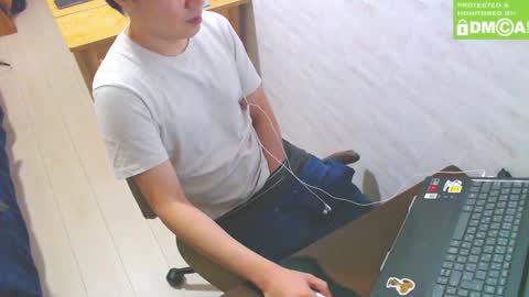 flowerbox online show from 8, 3, 2025