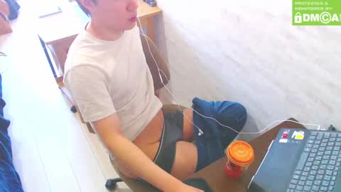 flowerbox online show from 9, 3, 2025