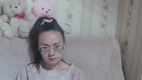 Snapshot of flowercandydoll chatting on 24, 4, 2026 say meow and send tip online show from 24, 4, 2026