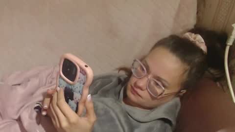 Snapshot of flowercandydoll chatting on 28, 4, 2026 say meow and send tip online show from 28, 4, 2026