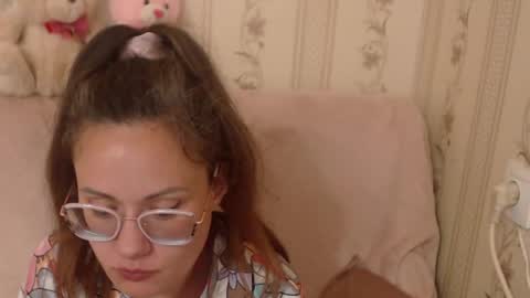 Snapshot of flowercandydoll chatting on 11, 5, 2026 say meow and send tip online show from 11, 5, 2026