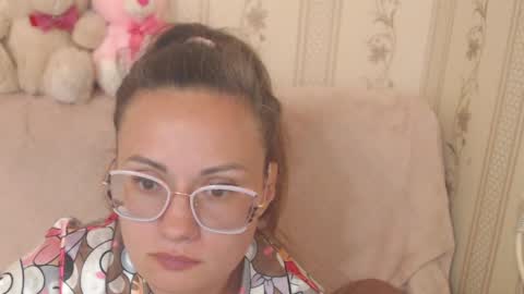 Snapshot of flowercandydoll chatting on 17, 5, 2026 say meow and send tip online show from 17, 5, 2026