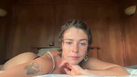 Snapshot of flowergirl448844 chatting on 26, 1, 2025 Flowergirl online show from 26, 1, 2025