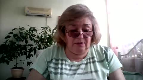 Flowerlower online show from 12, 2, 2025