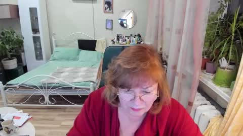 Flowerlower online show from 4, 2, 2026