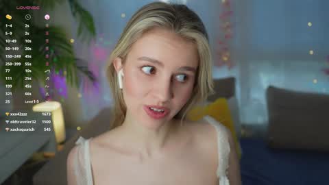 Adeline online show from 26, 1, 2025