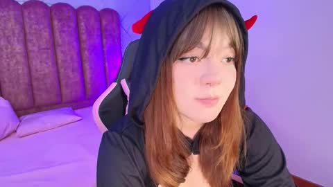  FLUFFY BUBBLE  online show from 30, 11, 2025