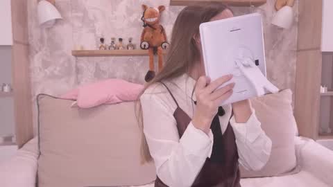 Snapshot of fluffy_hat chatting on 8, 2, 2026 Fluffy and Krut online show from 8, 2, 2026