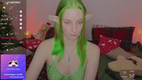 Snapshot of fluffy_muffin3 chatting on 19, 11, 2025 Agatha online show from 19, 11, 2025