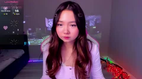 Snapshot of fluffy_rose chatting on 4, 11, 2025 Rose online show from 4, 11, 2025