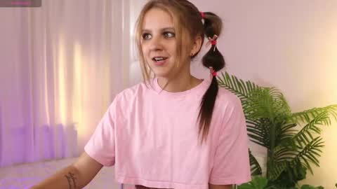 LilLisa online show from 12, 9, 2025