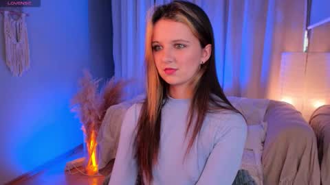 LilLisa online show from 2, 12, 2025