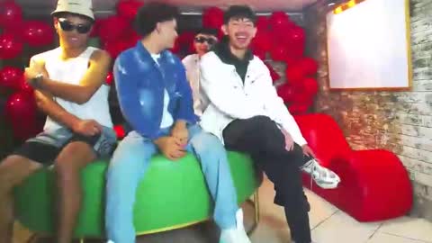 flyckers online show from 8, 3, 2025