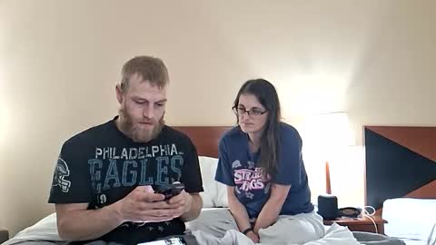 flyeaglesfly2009 online show from 7, 2, 2026