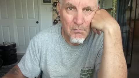 Snapshot of fnkywht60smthng_ chatting on 20, 6, 2026 fnkywht60smthng_ online show from 20, 6, 2026